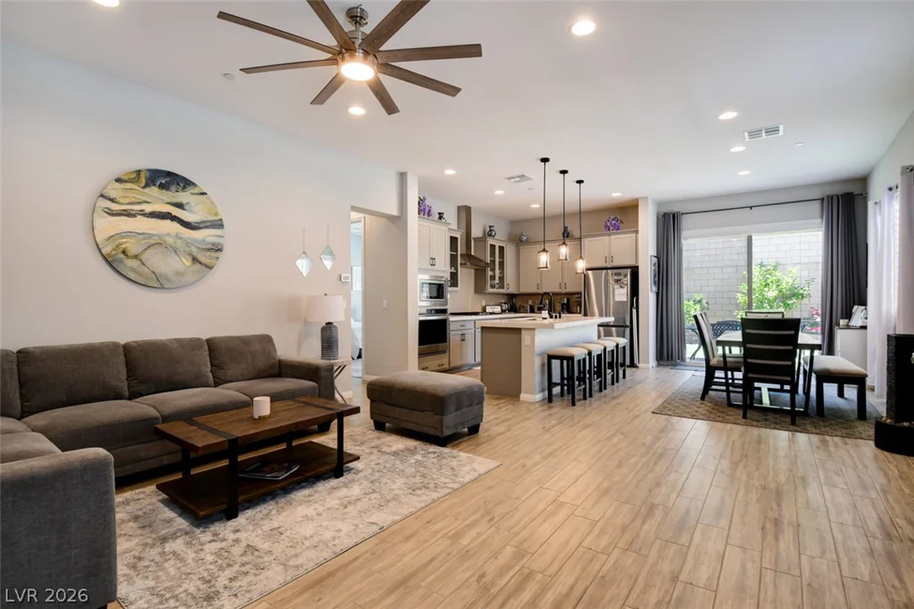 8561 Stokstone, Las Vegas, NV 89166