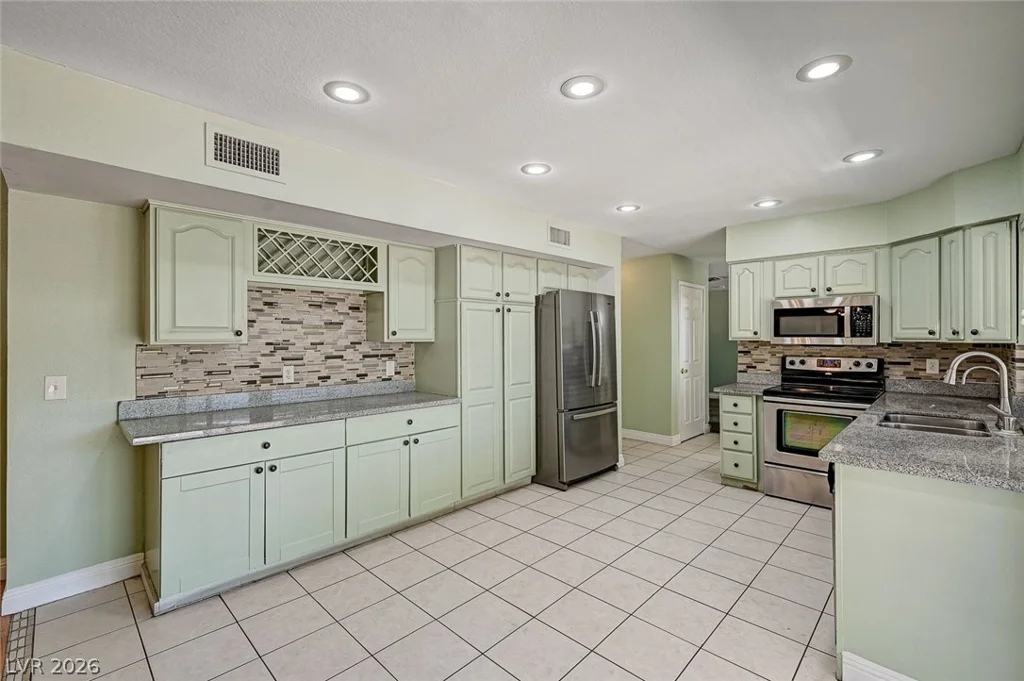 899 Monika, Las Vegas, NV 89119