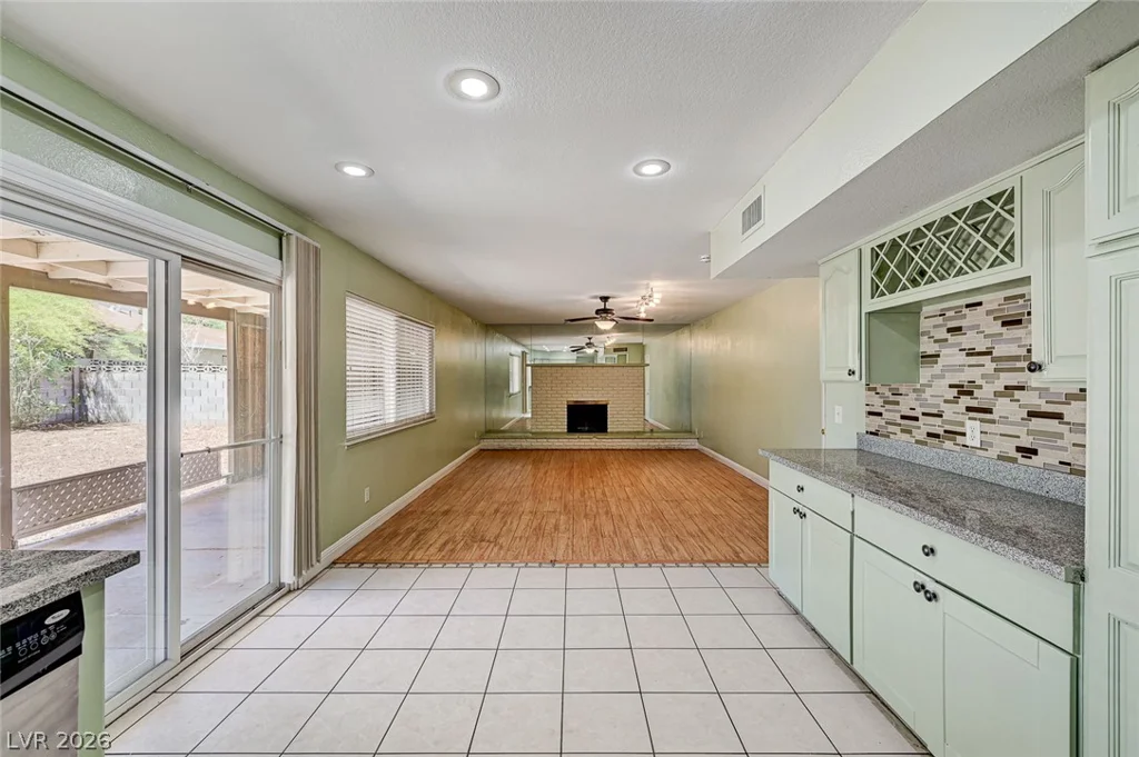 899 Monika, Las Vegas, NV 89119