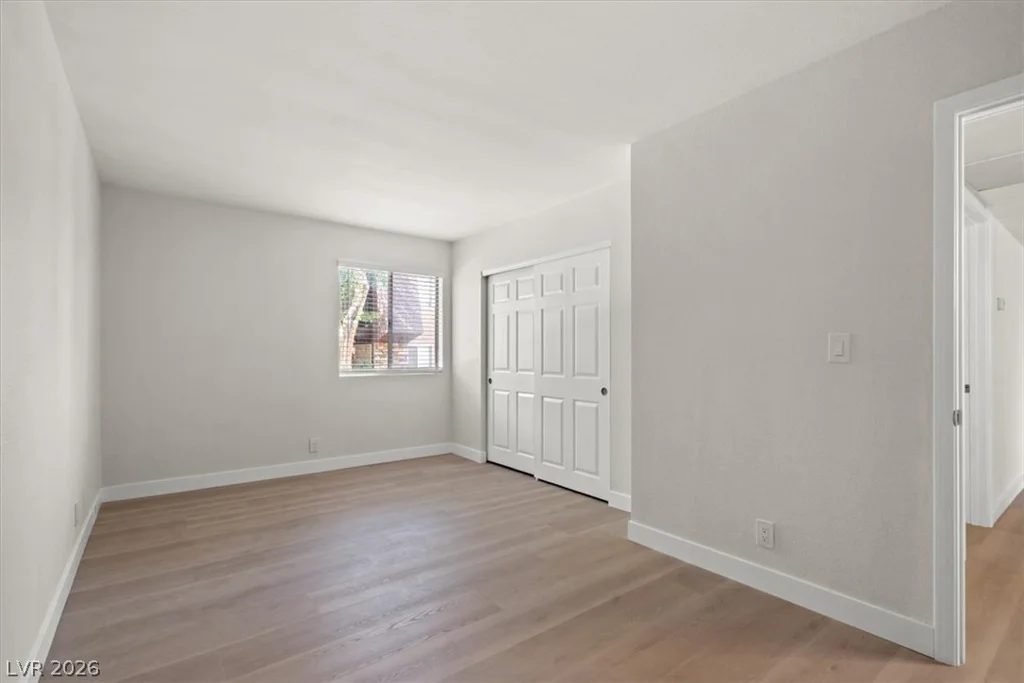 5278 River Glen, Las Vegas, NV 89103