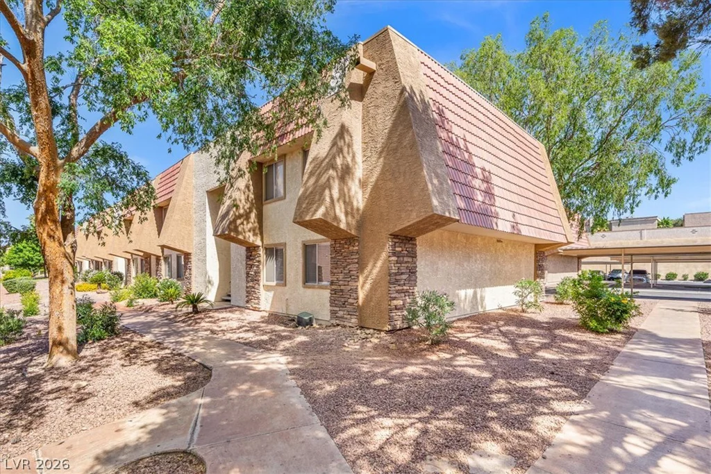 5278 River Glen, Las Vegas, NV 89103