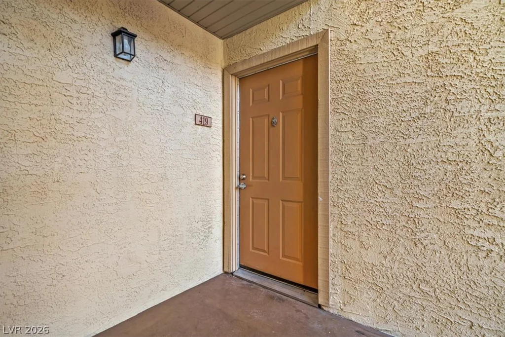 5278 River Glen, Las Vegas, NV 89103