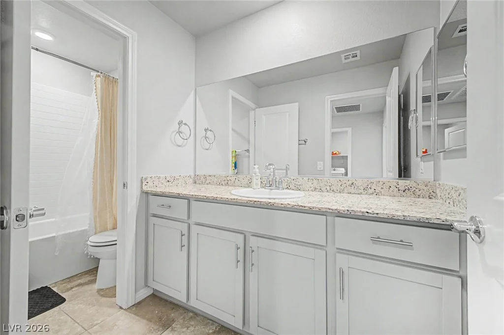 7933 Rachelis, North Las Vegas, NV 89084