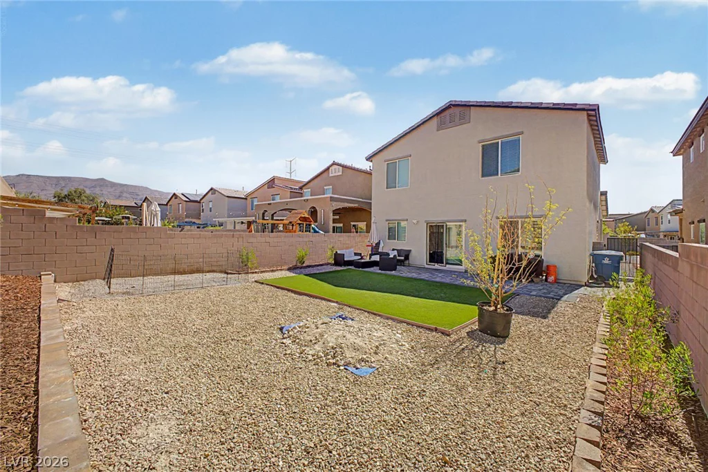7933 Rachelis, North Las Vegas, NV 89084