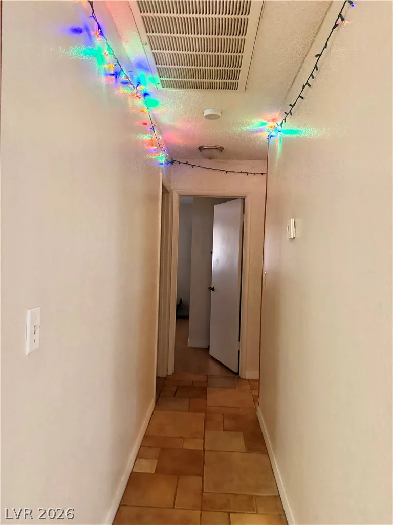 6461 Viking, Las Vegas, NV 89103