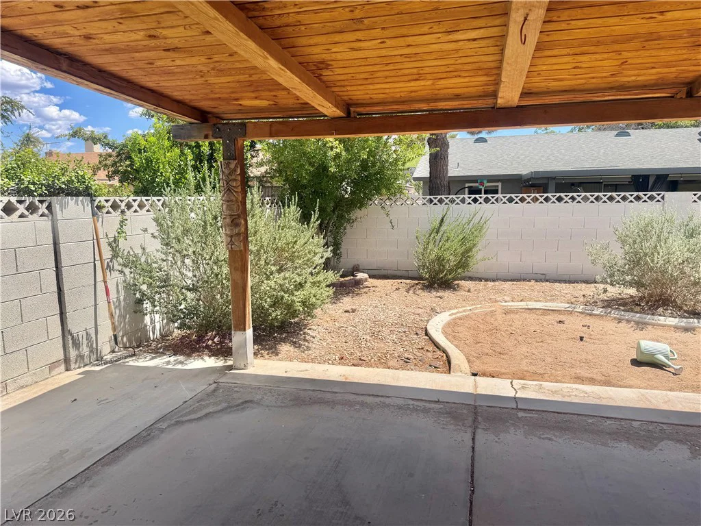 6461 Viking, Las Vegas, NV 89103