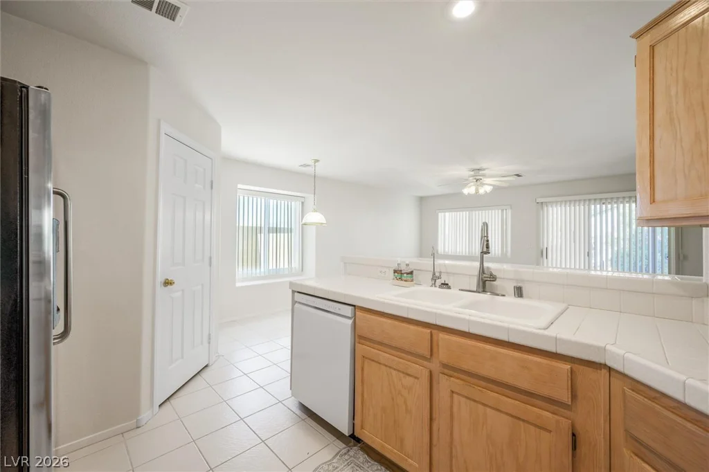 3952 Broad Meadow, Las Vegas, NV 89129