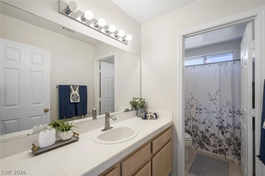 3952 Broad Meadow, Las Vegas, NV 89129