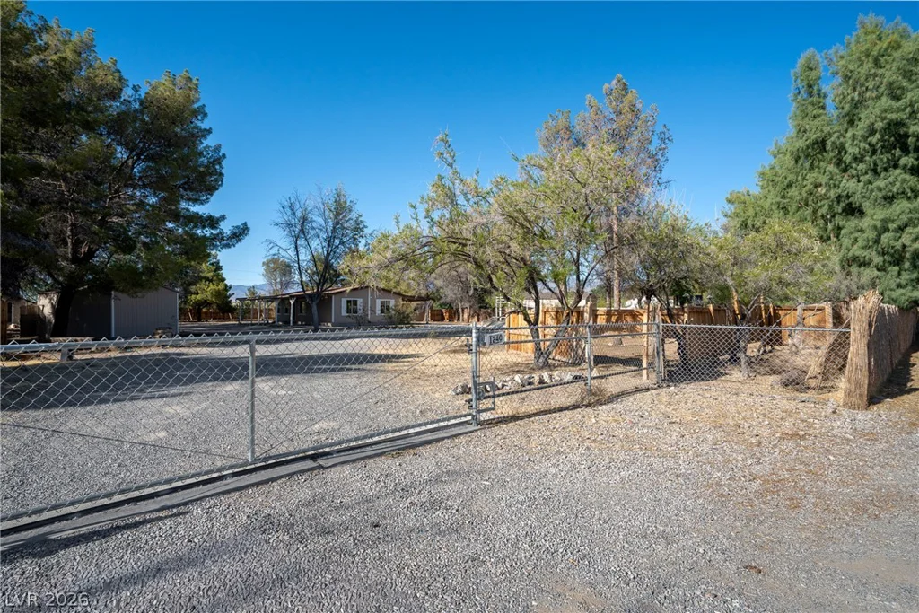 1240 Vondell, Pahrump, NV 89048