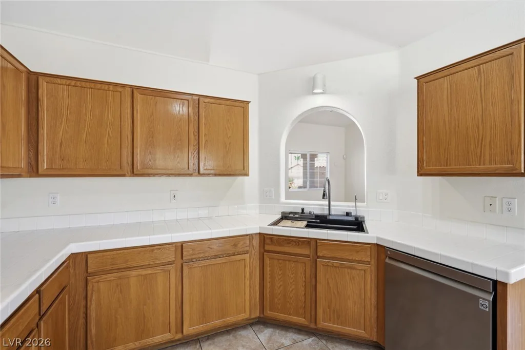250 Autumn Eve, Henderson, NV 89074