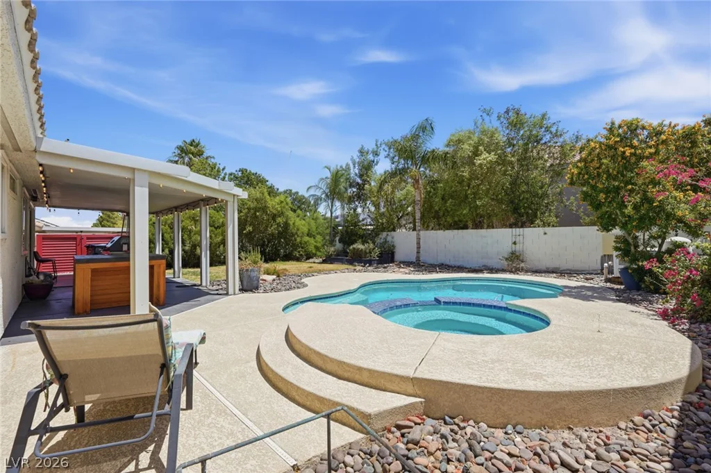 250 Autumn Eve, Henderson, NV 89074
