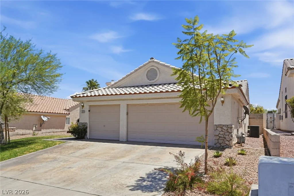 250 Autumn Eve, Henderson, NV 89074