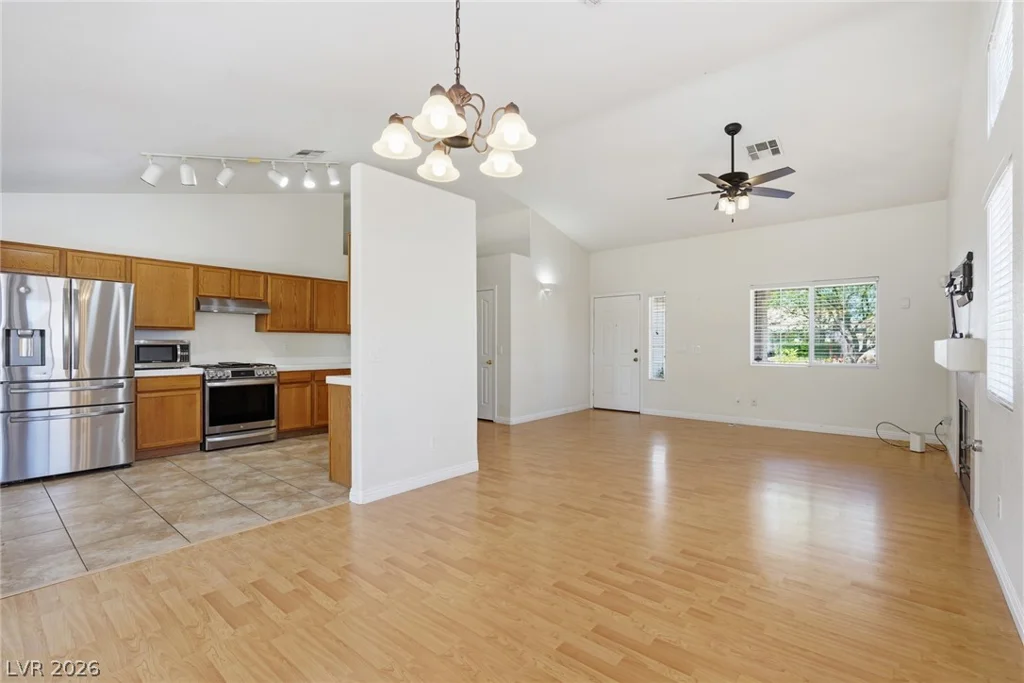 250 Autumn Eve, Henderson, NV 89074
