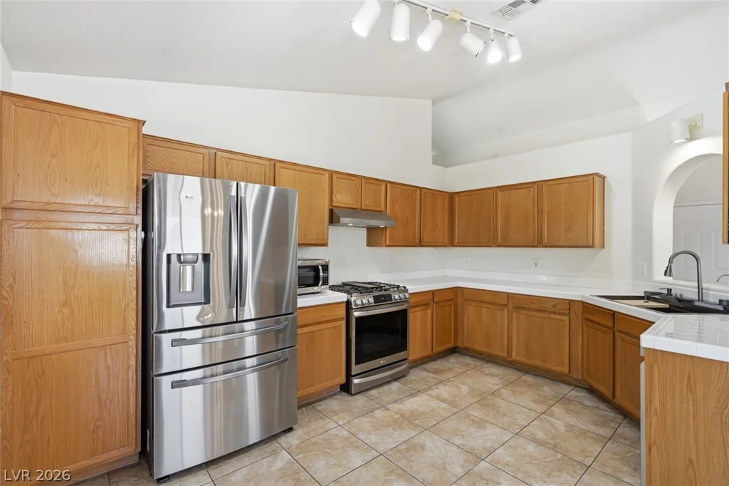 250 Autumn Eve, Henderson, NV 89074