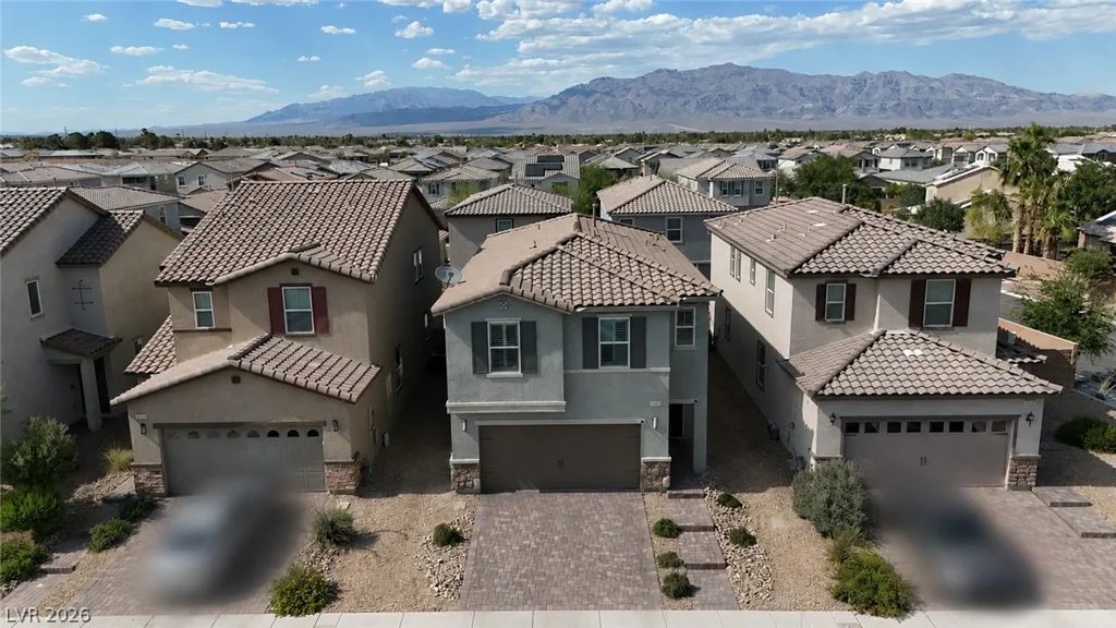 6466 Blue Ember, Las Vegas, NV 89130