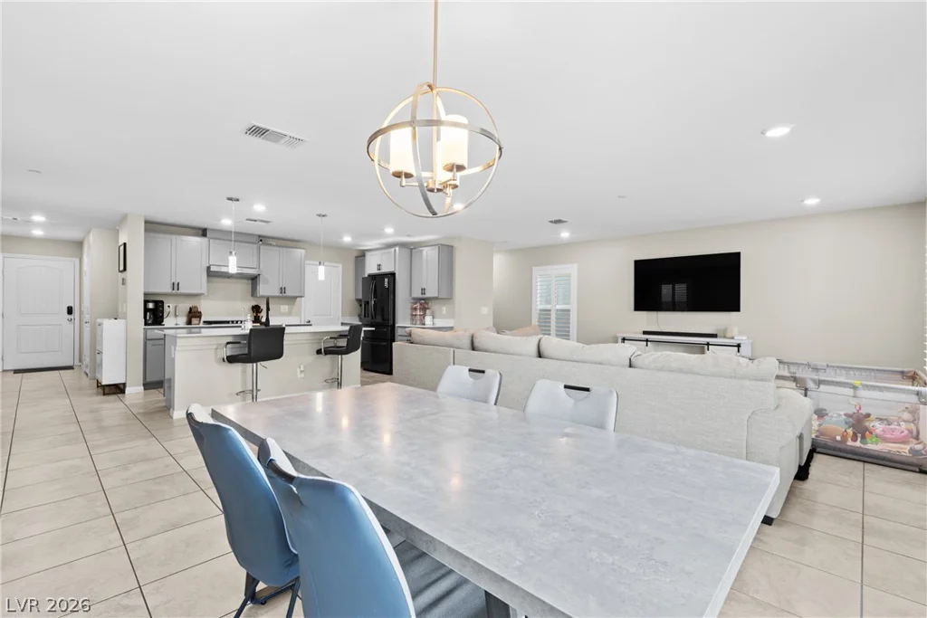 6466 Blue Ember, Las Vegas, NV 89130