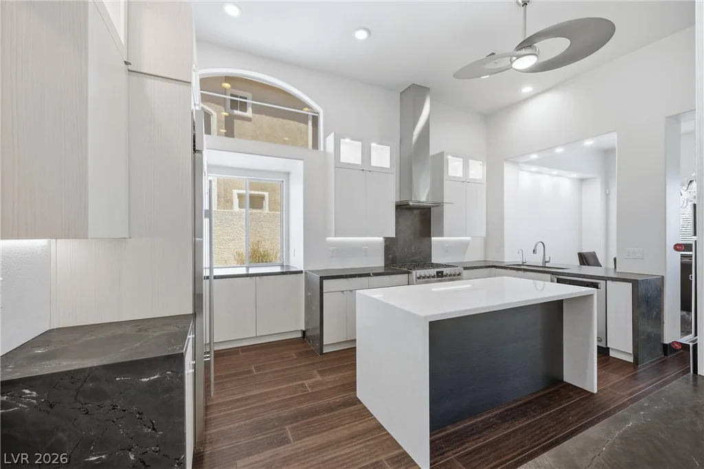 2204 Scarlet Rose, Las Vegas, NV 89134