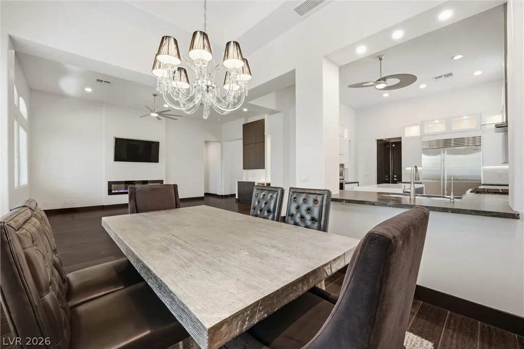 2204 Scarlet Rose, Las Vegas, NV 89134