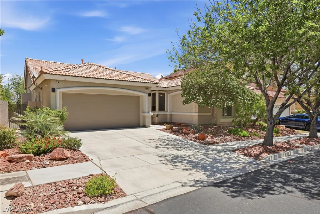 2204 Scarlet Rose, Las Vegas, NV 89134