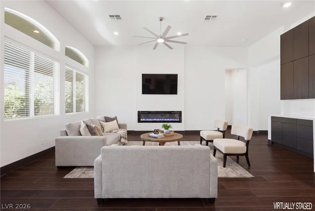 2204 Scarlet Rose, Las Vegas, NV 89134