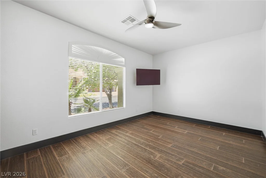 2204 Scarlet Rose, Las Vegas, NV 89134