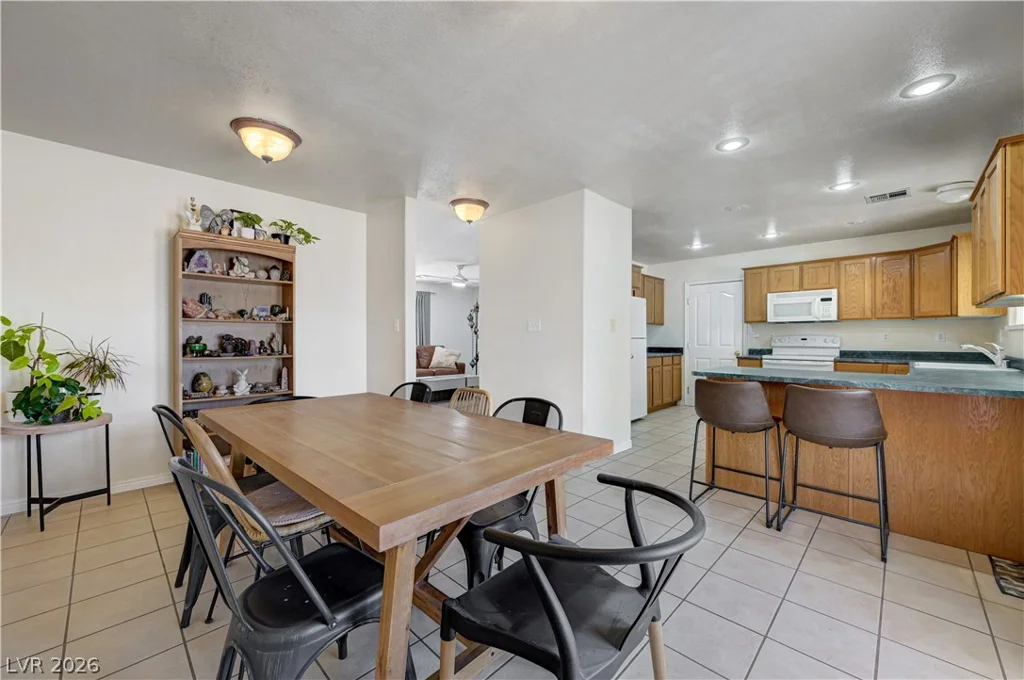 1272 Liston, Logandale, NV 89021