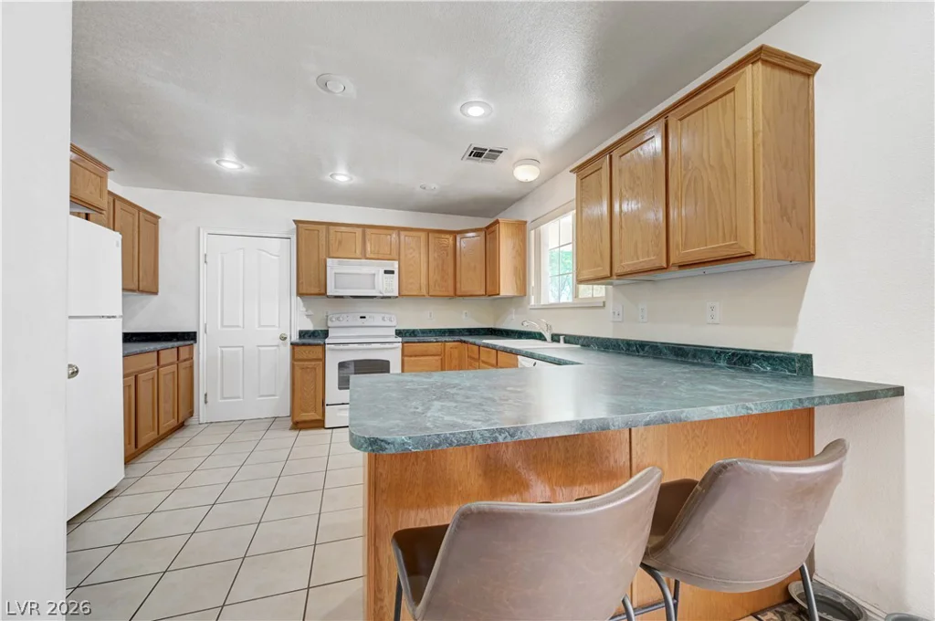 1272 Liston, Logandale, NV 89021