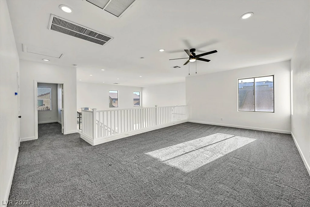 709 La Madre, North Las Vegas, NV 89081