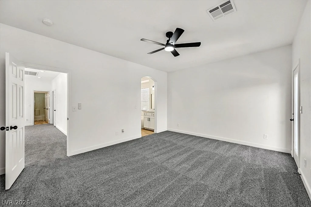 709 La Madre, North Las Vegas, NV 89081