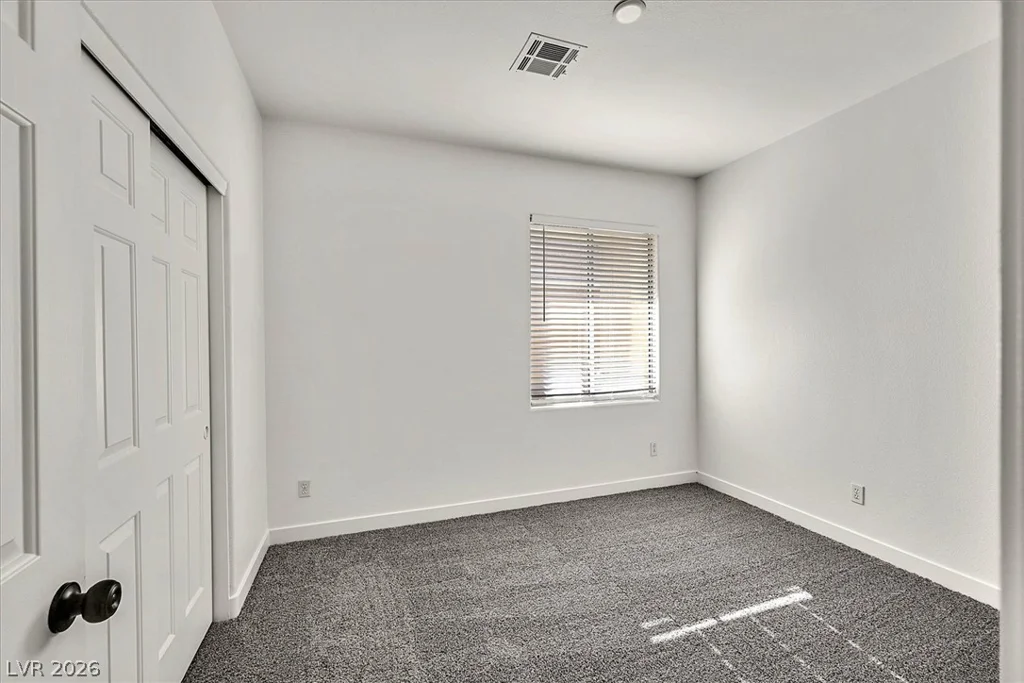 709 La Madre, North Las Vegas, NV 89081