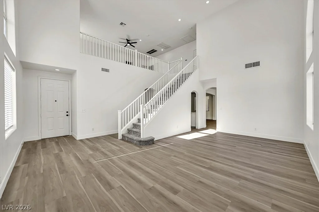 709 La Madre, North Las Vegas, NV 89081