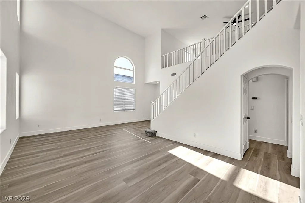709 La Madre, North Las Vegas, NV 89081