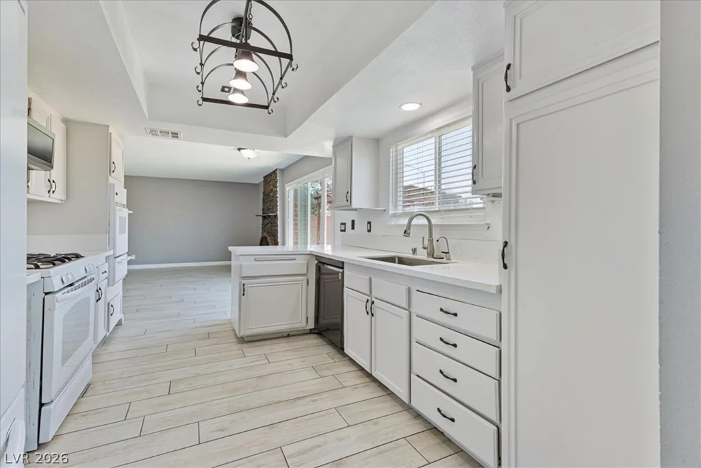 580 Chelsea, Henderson, NV 89014