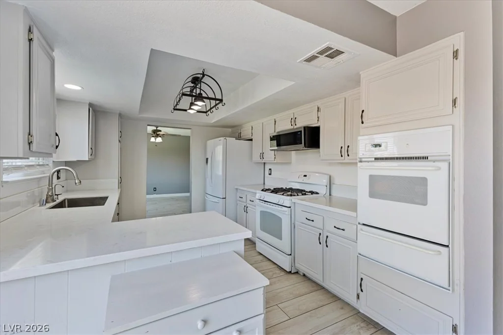 580 Chelsea, Henderson, NV 89014