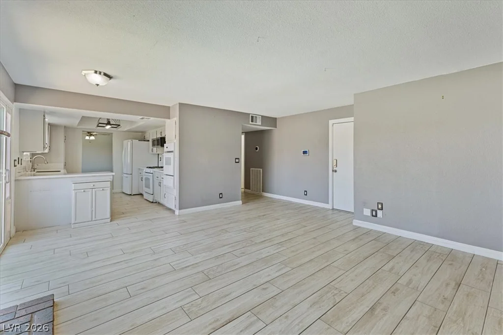580 Chelsea, Henderson, NV 89014