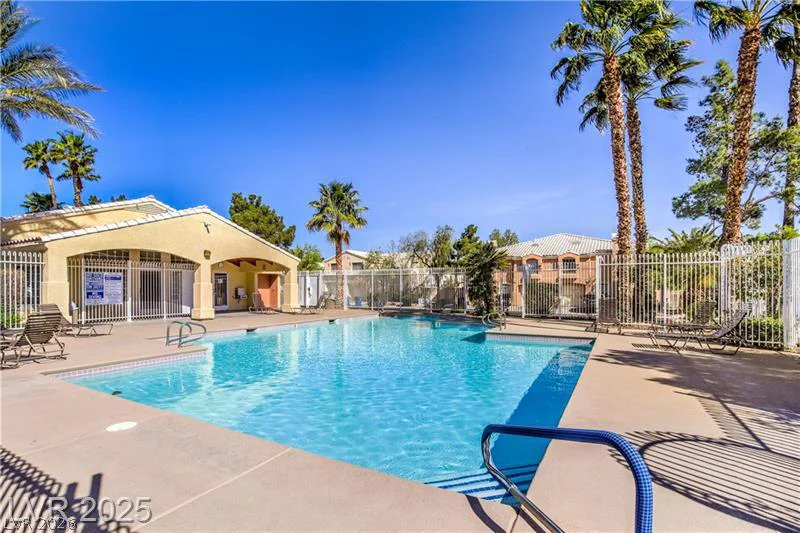 8464 Vast Horizon, Las Vegas, NV 89129