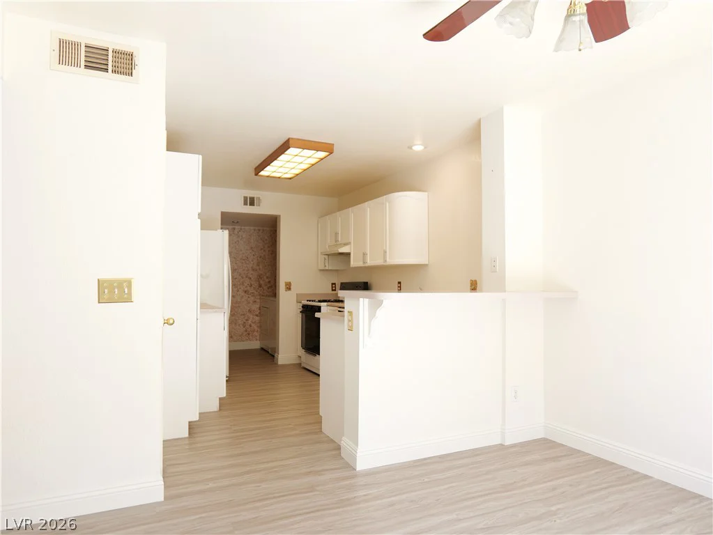 8464 Vast Horizon, Las Vegas, NV 89129