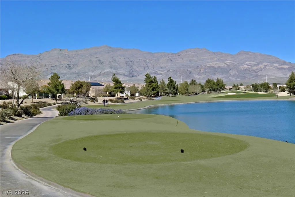 1842 Farah Falls, North Las Vegas, NV 89084