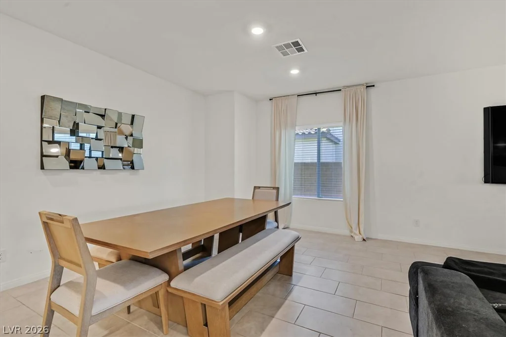 1842 Farah Falls, North Las Vegas, NV 89084