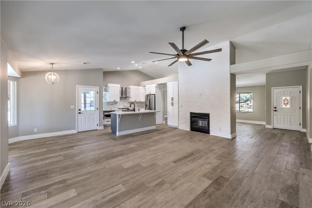 5325 El Capitan, Las Vegas, NV 89149