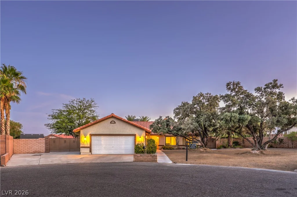 5325 El Capitan, Las Vegas, NV 89149
