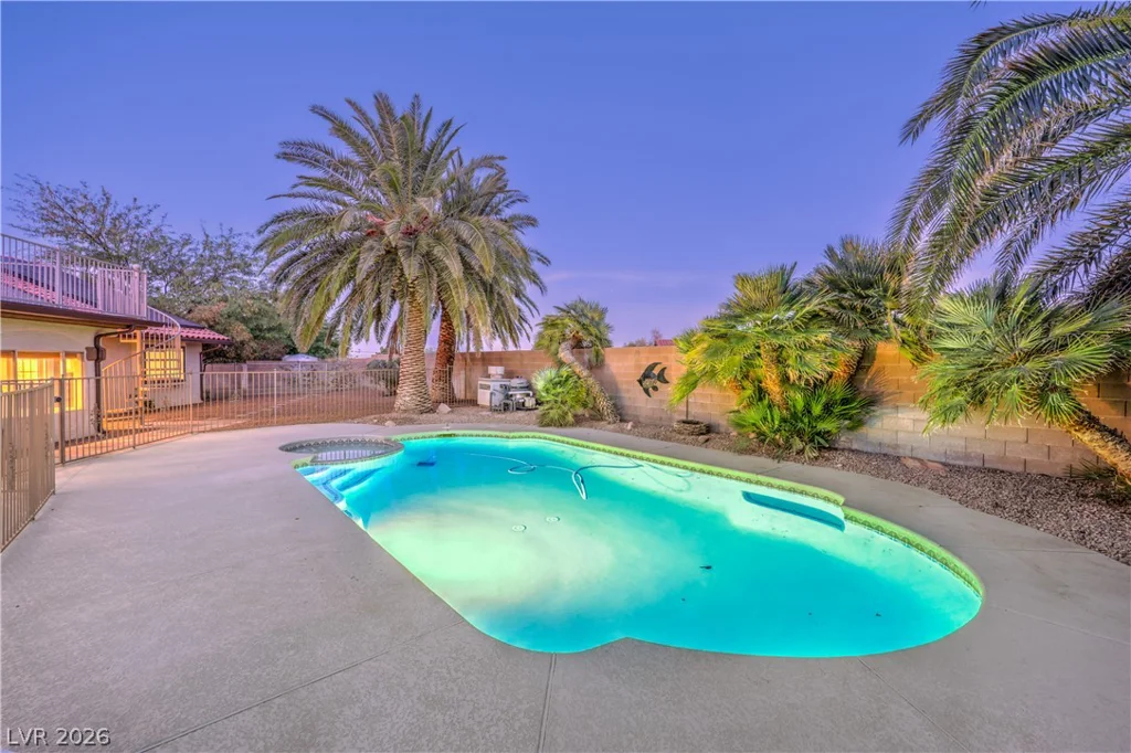 5325 El Capitan, Las Vegas, NV 89149