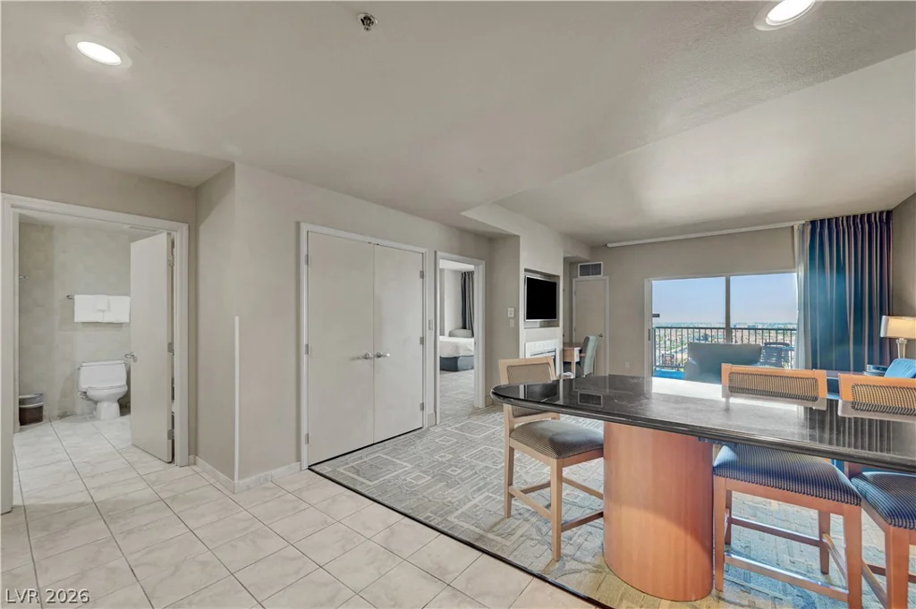 211 Flamingo, Las Vegas, NV 89169