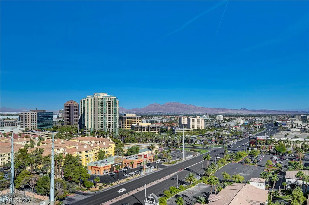 211 Flamingo, Las Vegas, NV 89169