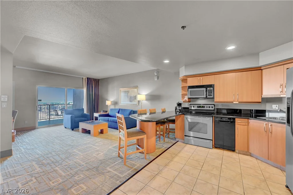 211 Flamingo, Las Vegas, NV 89169