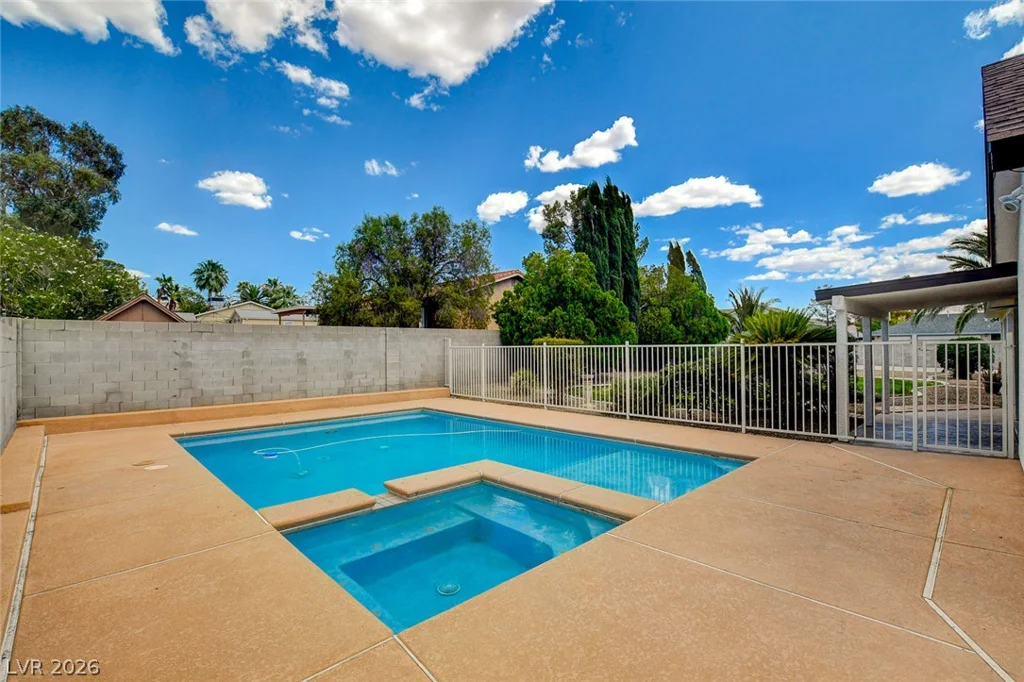 1810 Pinto, Henderson, NV 89002