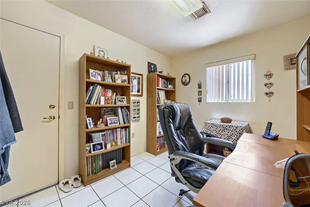 2405 Burke, Las Vegas, NV 89134