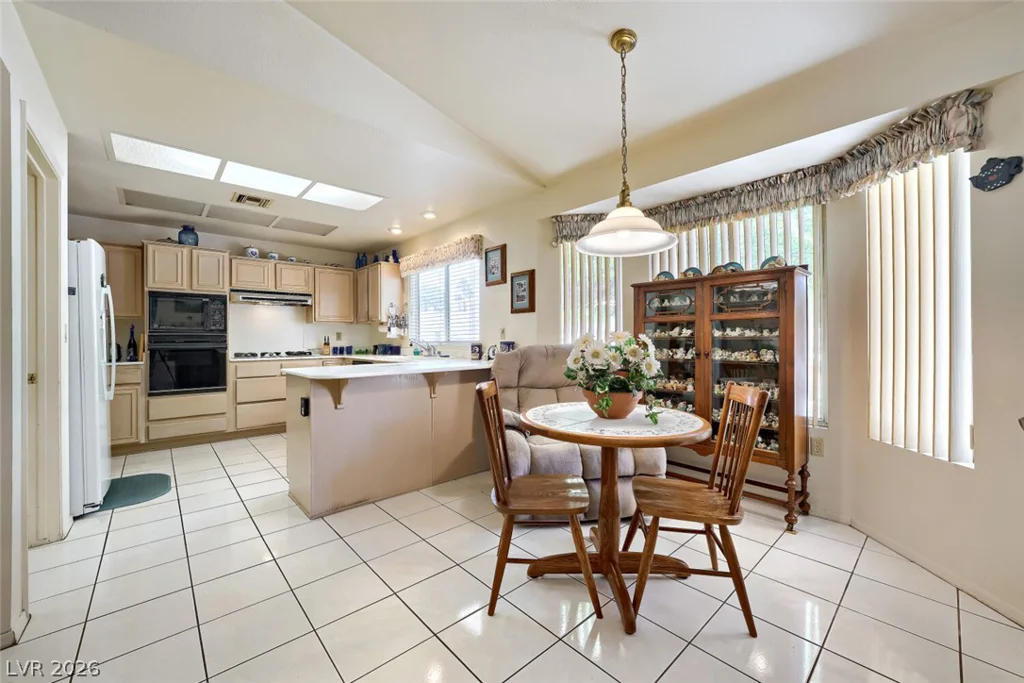 2405 Burke, Las Vegas, NV 89134