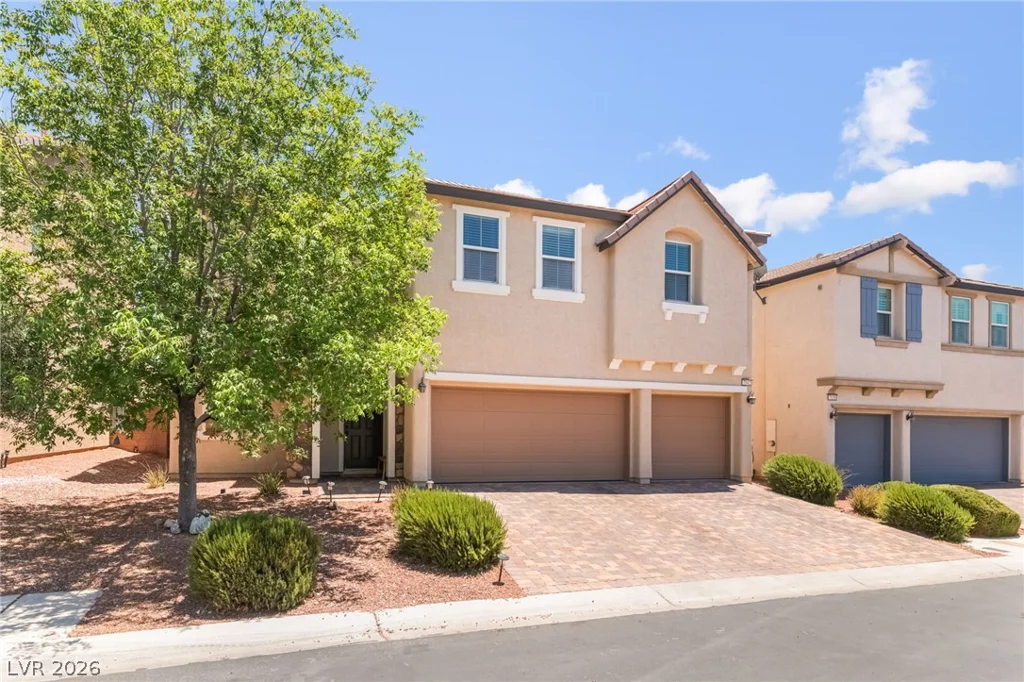 7042 Chestnut Valley, Las Vegas, NV 89166