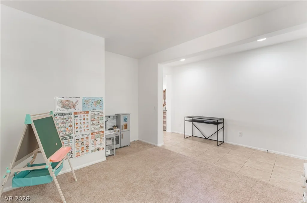 7042 Chestnut Valley, Las Vegas, NV 89166